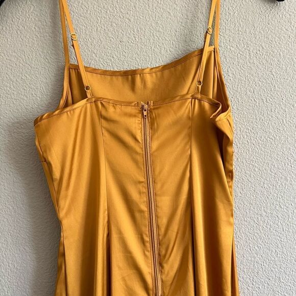 Guess Yellow Gold Satin Ruched Side Dress - Picture 4 of 6